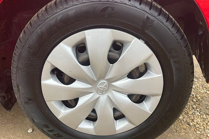 2013 Toyota Yaris YR