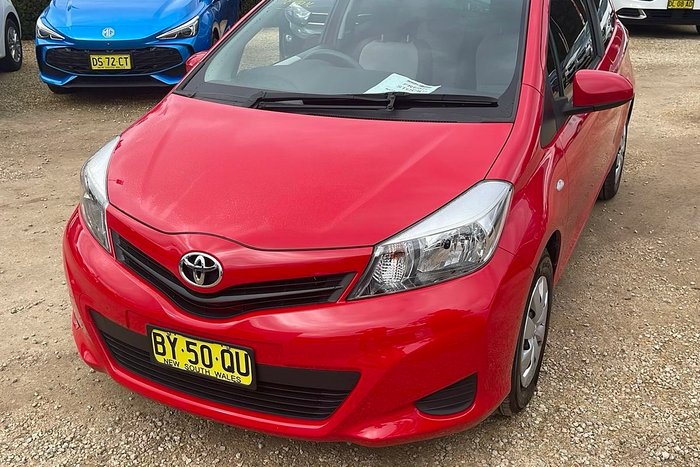 2013 Toyota Yaris YR