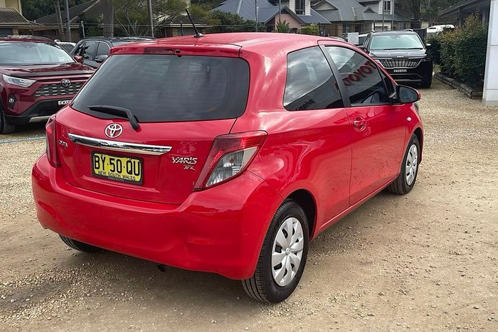 2013 Toyota Yaris YR