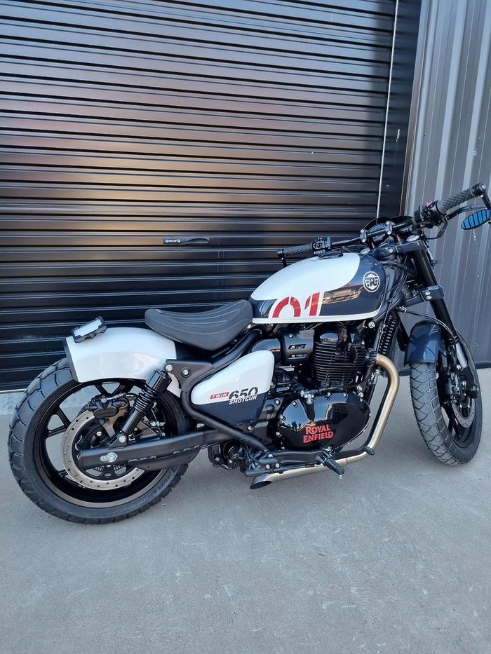 2025 Royal Enfield Shotgun 650 Shotgun White