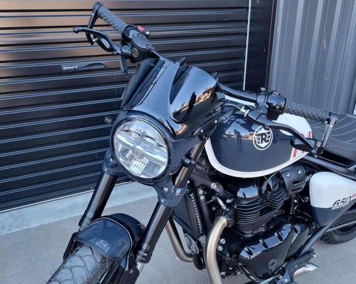 2025 Royal Enfield Shotgun 650 Shotgun White