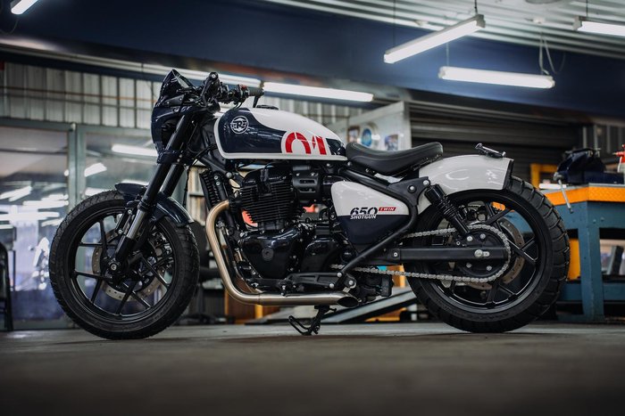 2025 Royal Enfield Shotgun 650 Shotgun White