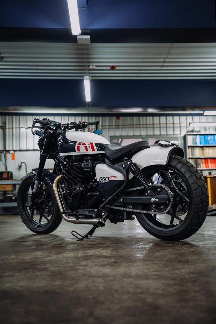 2025 Royal Enfield Shotgun 650 Shotgun White