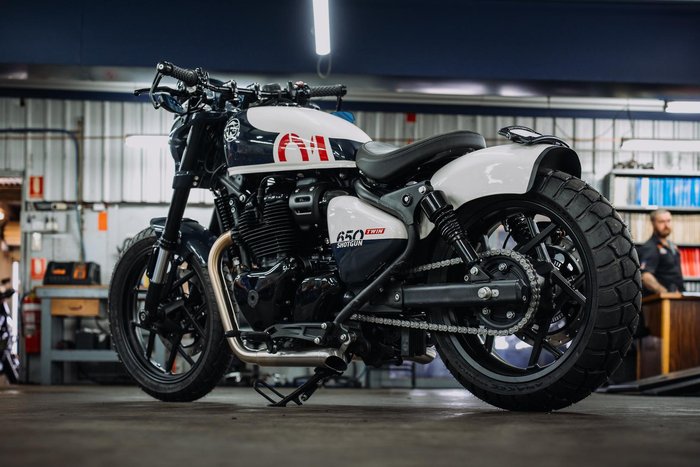 2025 Royal Enfield Shotgun 650 Shotgun White