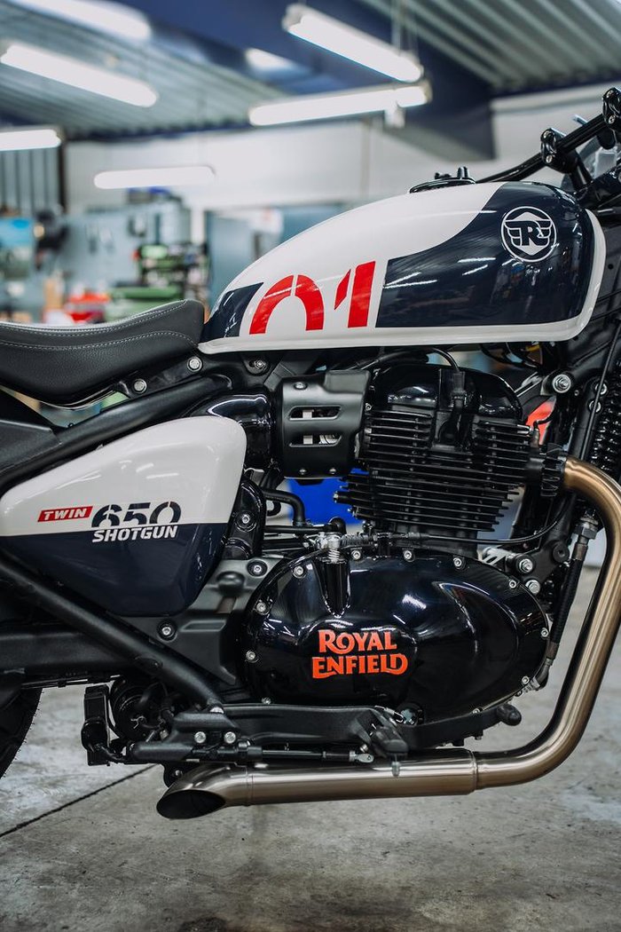 2025 Royal Enfield Shotgun 650 Shotgun White
