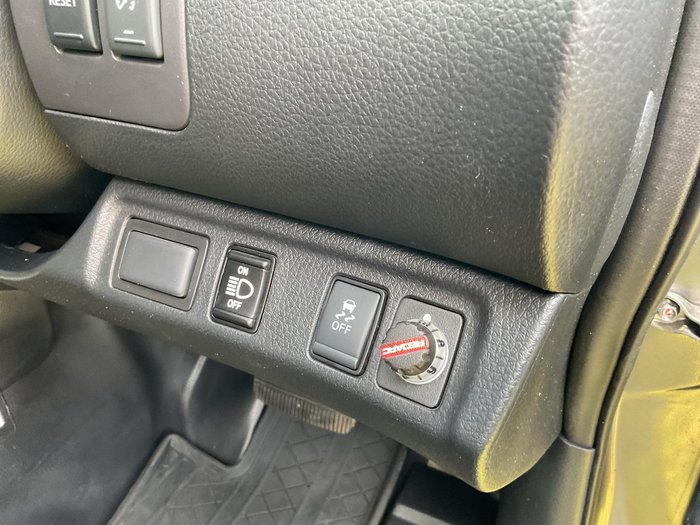 2023 Nissan Navara SL Warrior