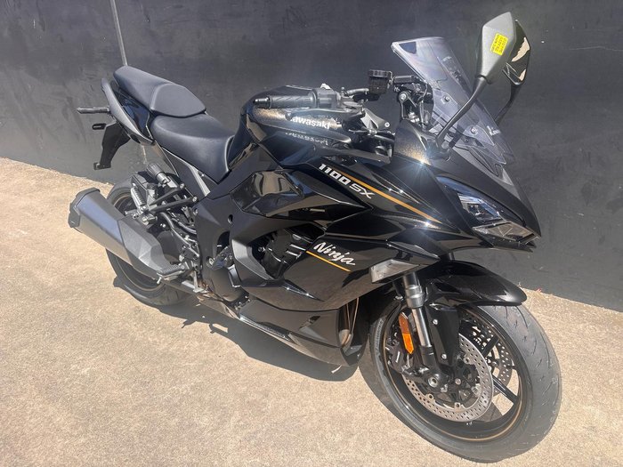 2026 Kawasaki Z1100 Z Black