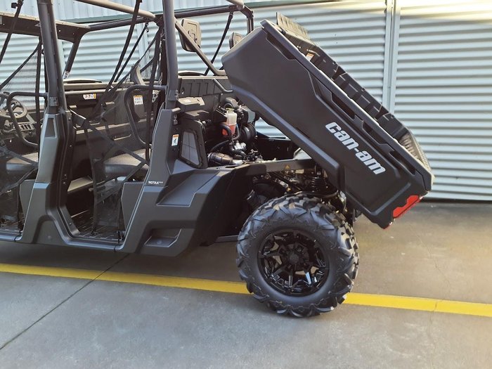 2026 Can-Am Defender Max DPS HD9 Defender Green