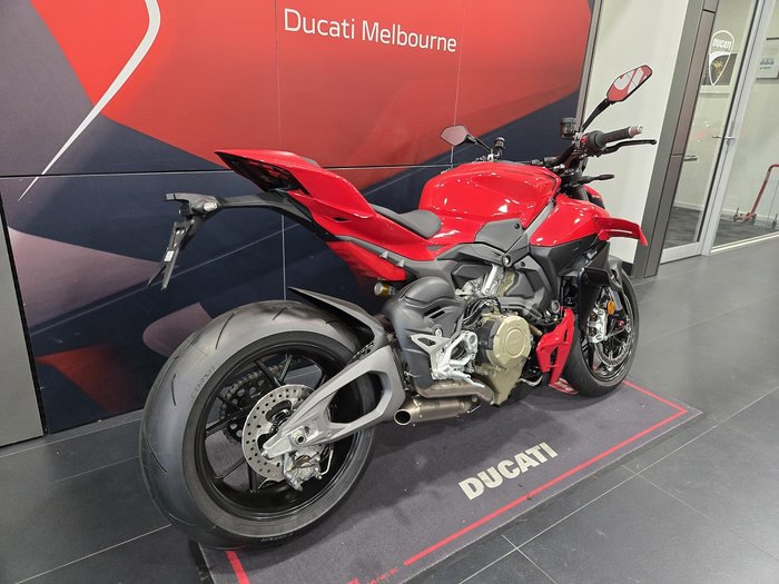 2025 Ducati Streetfighter V4
