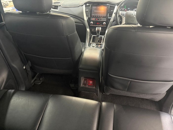 2020 Mitsubishi Pajero Sport GLS