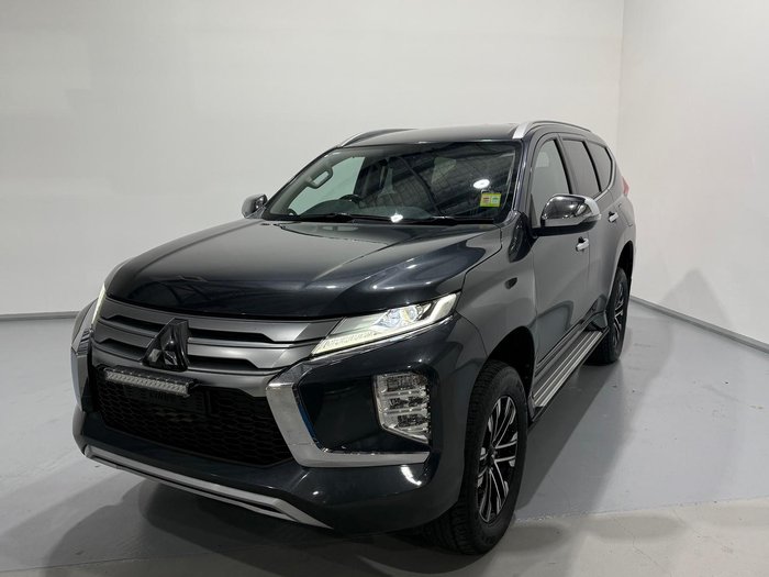 2020 Mitsubishi Pajero Sport GLS