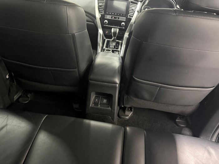 2020 Mitsubishi Pajero Sport GLS