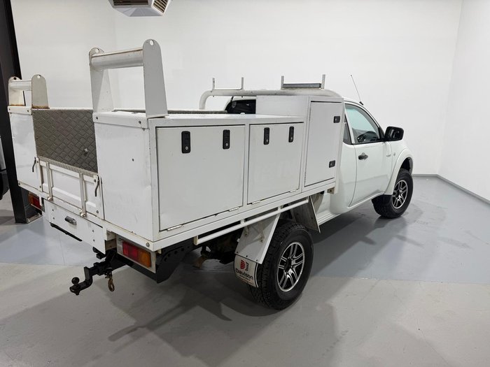 2014 Mitsubishi Triton GLX