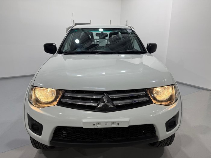 2014 Mitsubishi Triton GLX