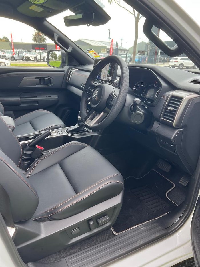 2026 Mitsubishi Triton Raider MV MY26 4X4 Dual Range White Diamond