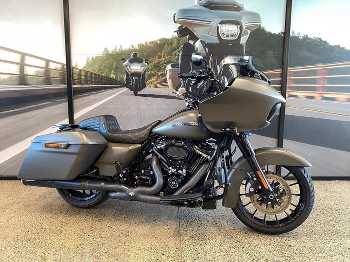 2019 Harley-Davidson Road Glide Special 114 (FLTRXS)