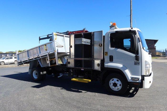 2013 Isuzu F Series FRR 500