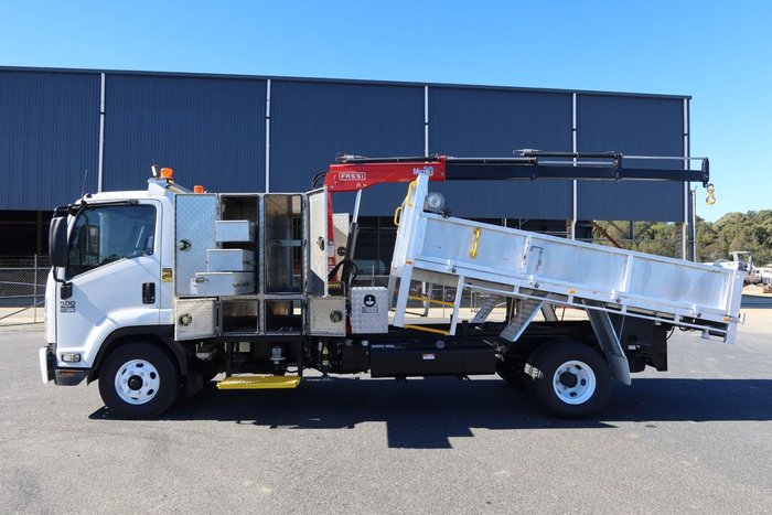 2013 Isuzu F Series