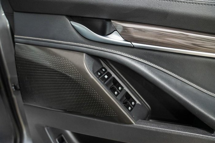 2021 LDV D90 Executive