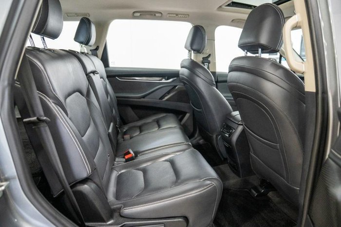 2021 LDV D90 Executive