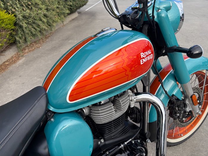 2025 Royal Enfield GOAN 350 Green