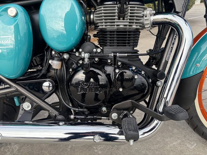 2025 Royal Enfield GOAN 350 Green