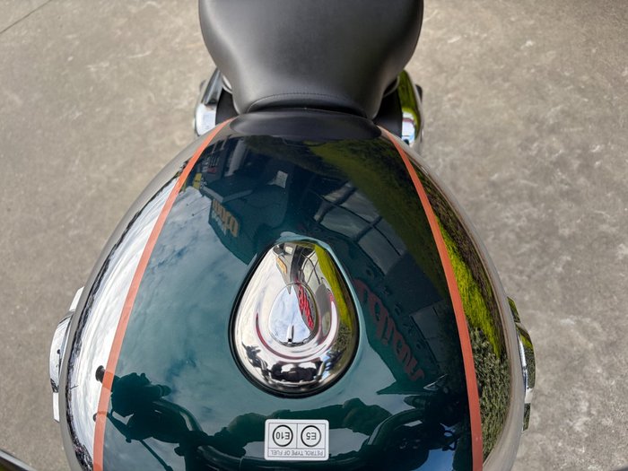 2024 Royal Enfield CLASSIC 350 CHROME Green