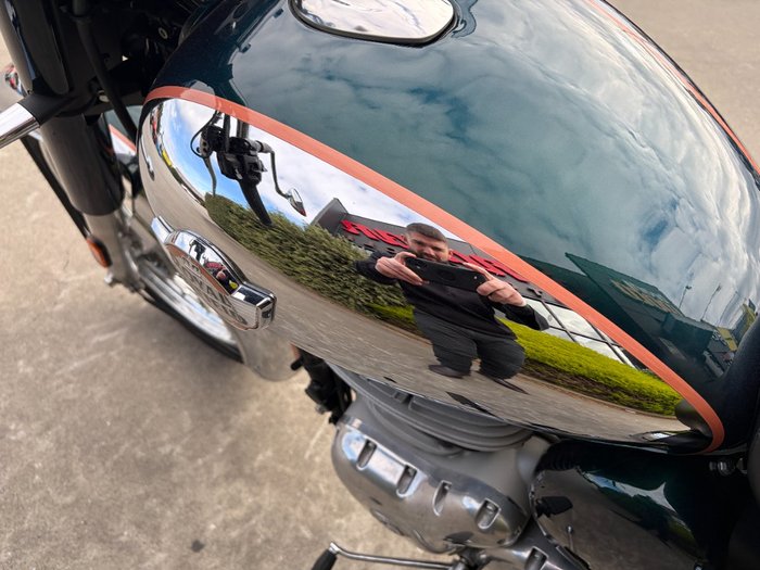 2024 Royal Enfield CLASSIC 350 CHROME Green