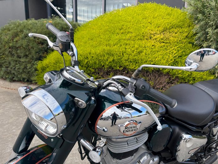 2024 Royal Enfield CLASSIC 350 CHROME Green