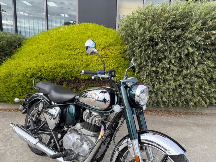 2024 Royal Enfield CLASSIC 350 CHROME Green