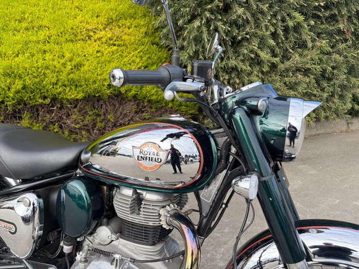 2024 Royal Enfield CLASSIC 350 CHROME Green