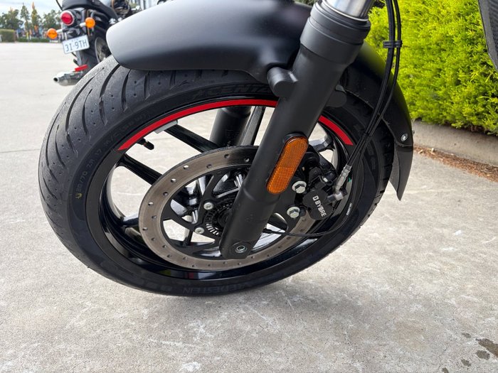 2026 Royal Enfield Guerrilla 450 BLACK