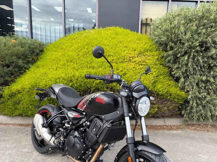 2026 Royal Enfield Guerrilla 450 BLACK