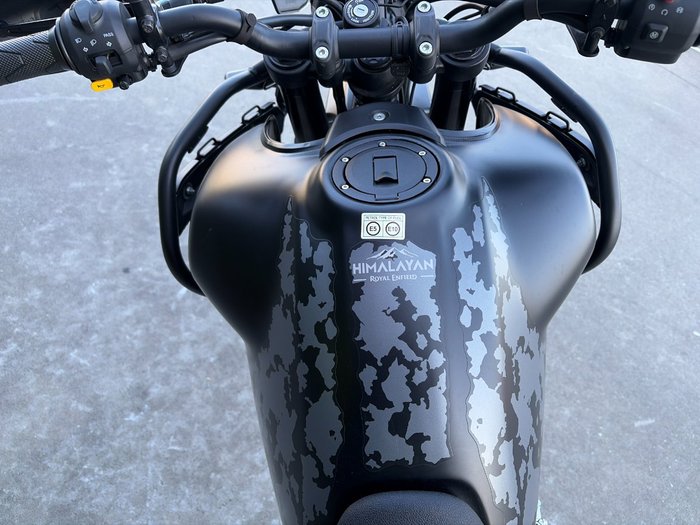 2025 Royal Enfield HIMALAYAN 450 BLACK