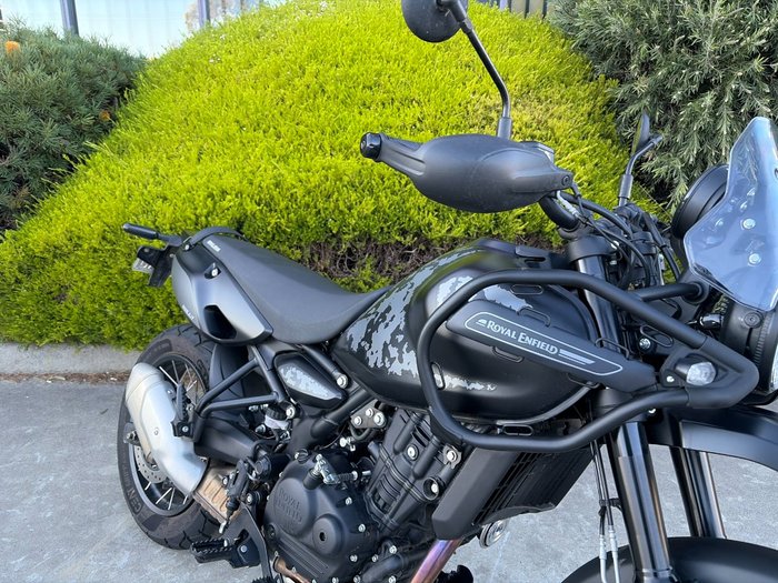 2025 Royal Enfield HIMALAYAN 450 BLACK
