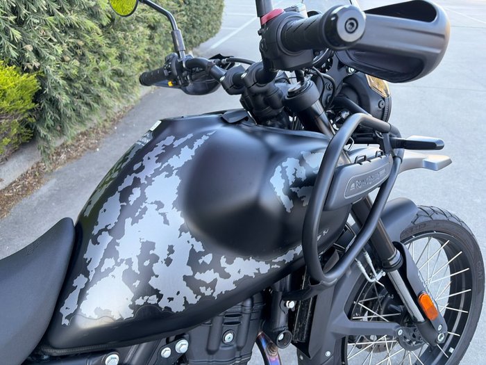 2025 Royal Enfield HIMALAYAN 450 BLACK