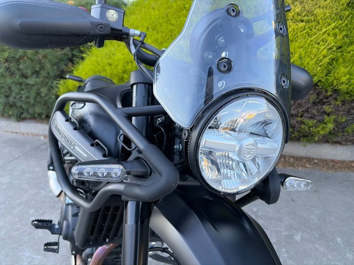 2025 Royal Enfield HIMALAYAN 450 BLACK