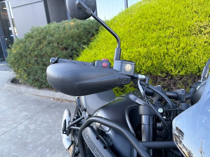 2025 Royal Enfield HIMALAYAN 450 BLACK