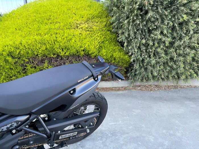 2025 Royal Enfield HIMALAYAN 450 BLACK