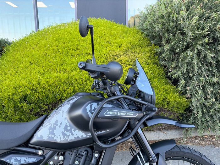 2025 Royal Enfield HIMALAYAN 450 BLACK