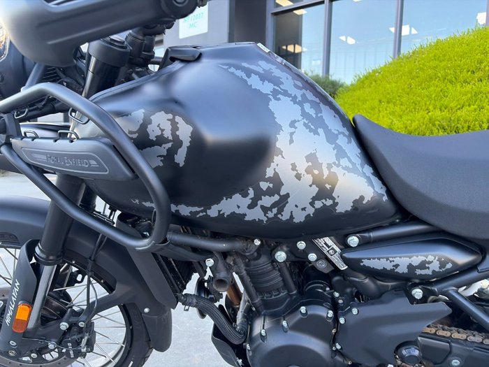2025 Royal Enfield HIMALAYAN 450 BLACK
