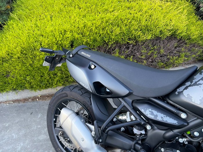 2025 Royal Enfield HIMALAYAN 450 BLACK
