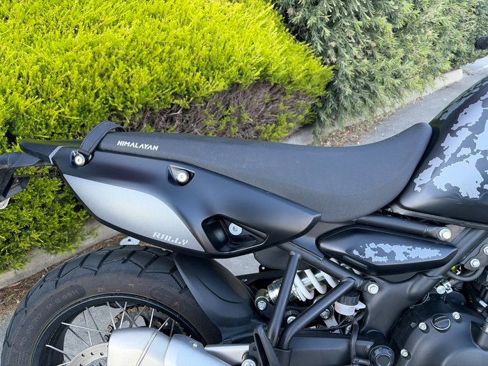 2025 Royal Enfield HIMALAYAN 450 BLACK