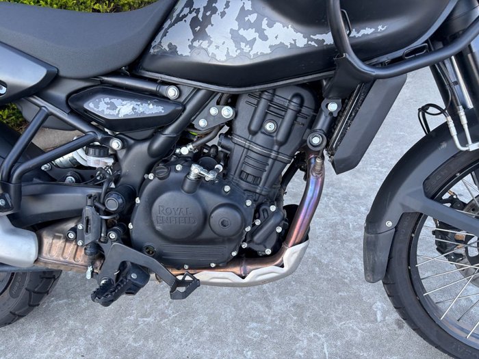 2025 Royal Enfield HIMALAYAN 450 BLACK