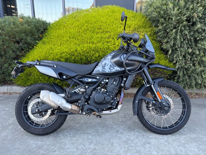 2025 Royal Enfield HIMALAYAN 450 BLACK