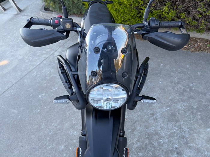 2025 Royal Enfield HIMALAYAN 450 BLACK