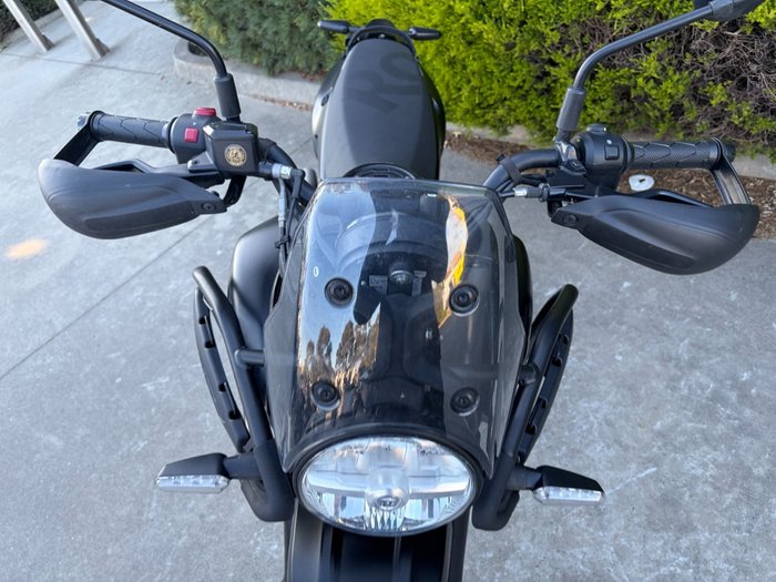 2025 Royal Enfield HIMALAYAN 450 BLACK