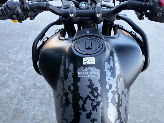 2025 Royal Enfield HIMALAYAN 450 BLACK