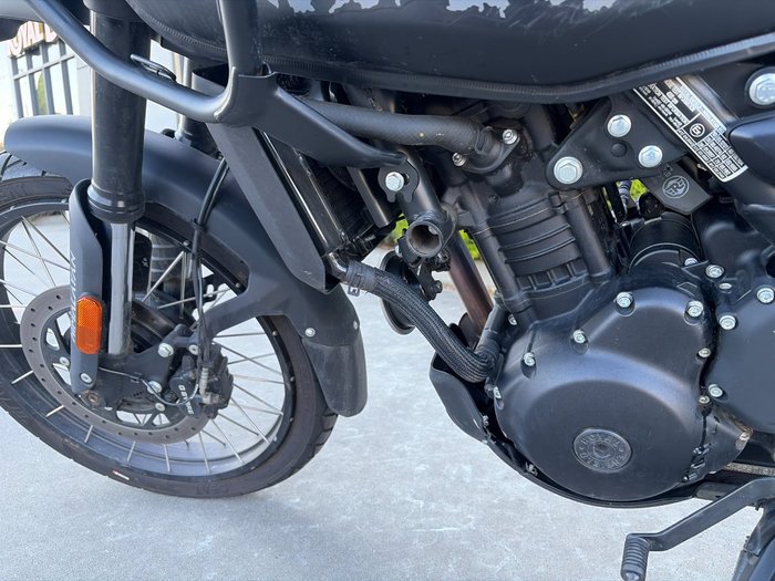 2025 Royal Enfield HIMALAYAN 450 BLACK