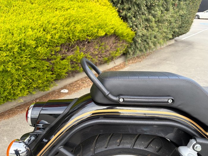 2026 Royal Enfield BULLET 650 Black